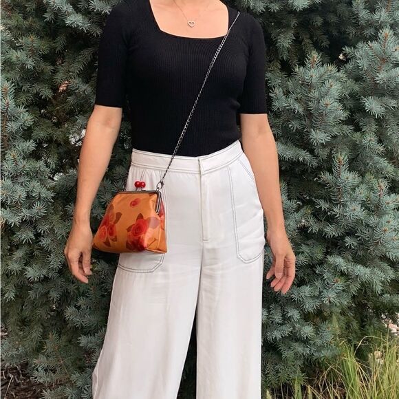 Handmade Genuine Leather Rose Print, Cherry Kisslock Purse/Wristlet/Crossbody - Picture 8 of 16